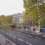 Bright And Gorgeous Flat In The Heart Of Paris